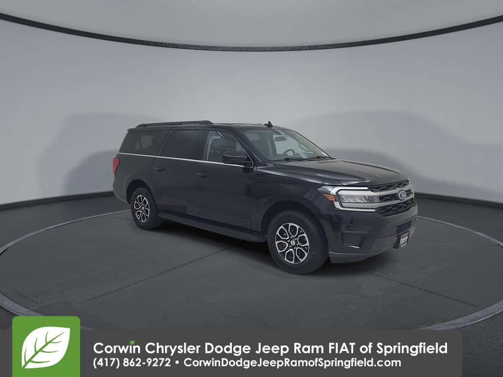 Used 2024 Ford Expedition Max XLT image 3