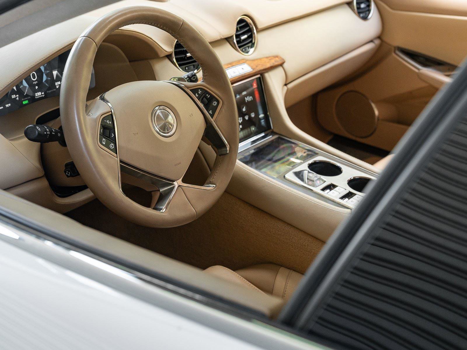Used 2018 Karma Revero Luxury RWD image 10