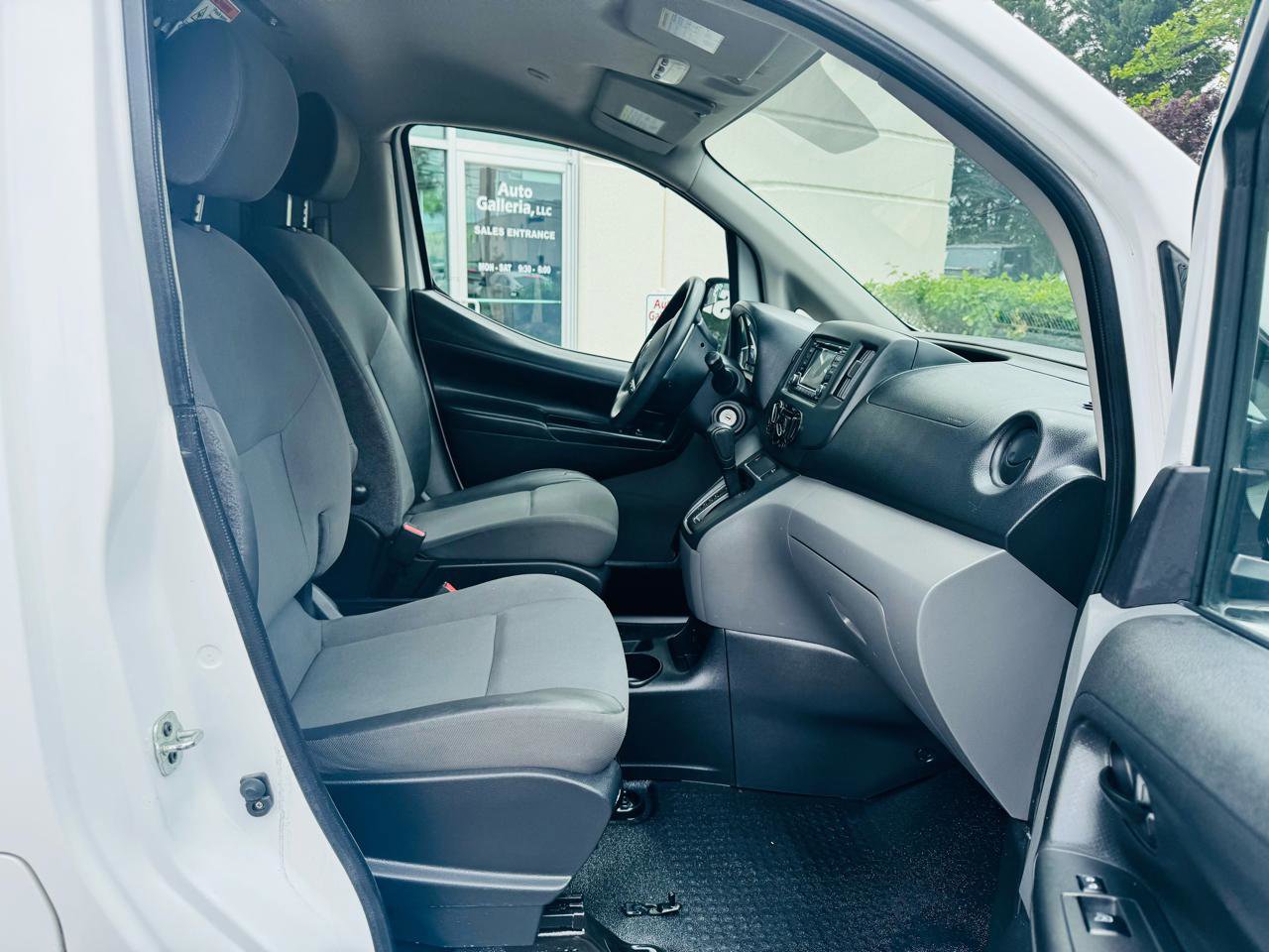 Used 2019 Nissan NV200 S FWD image 35