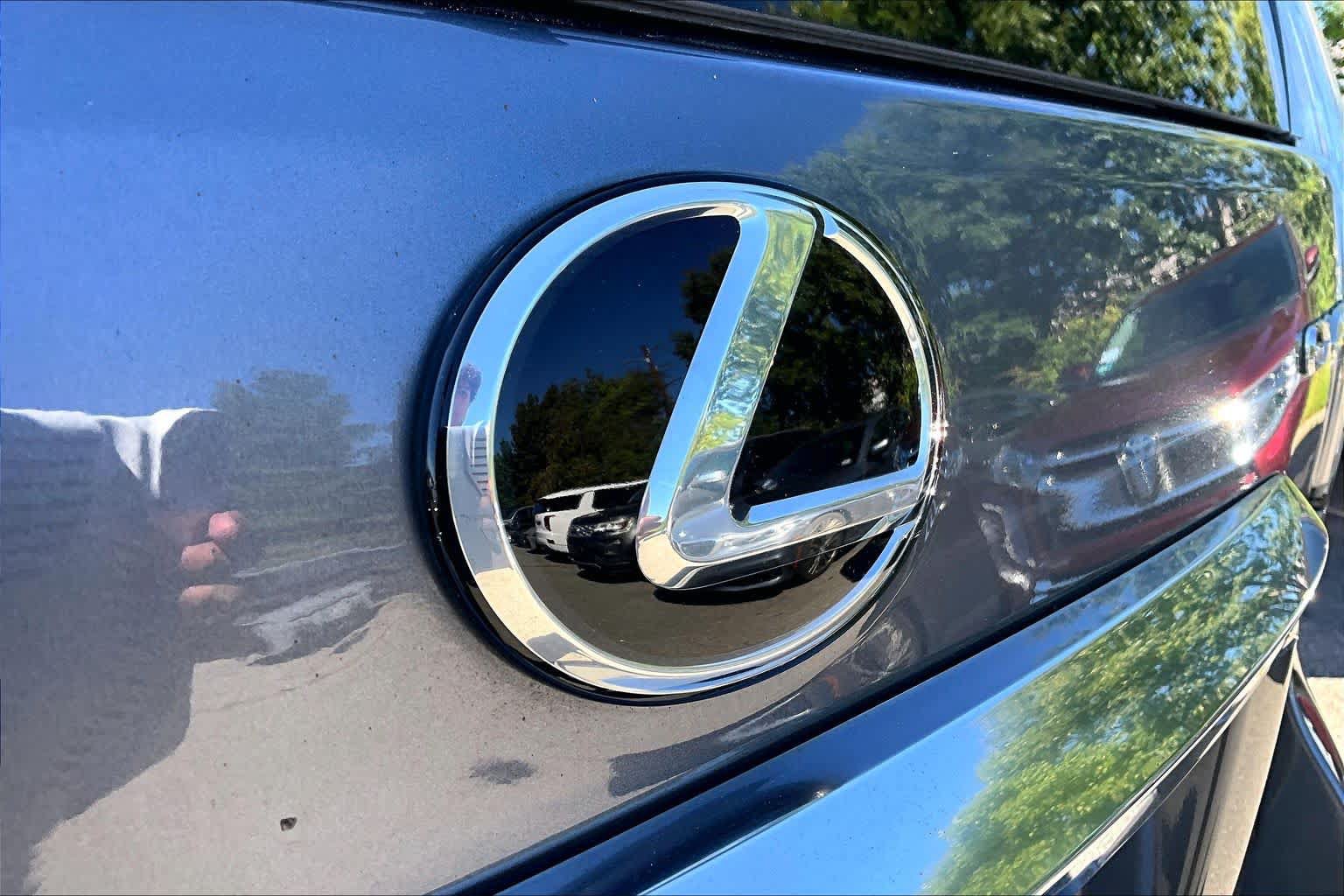 Used 2023 Lexus GX 460 Premium w/ Premium Package AWD/4WD image 30