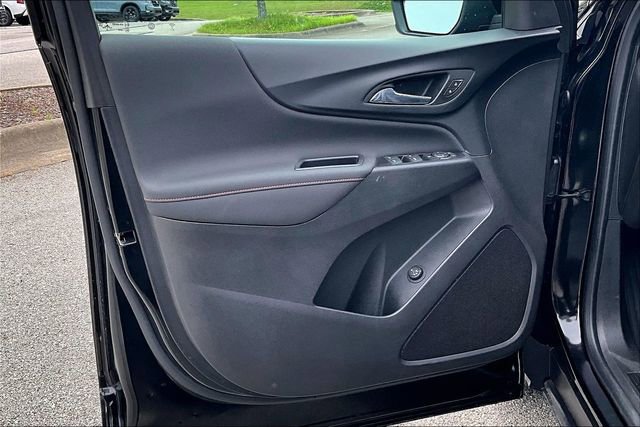 Used 2022 Chevrolet Equinox RS FWD image 17