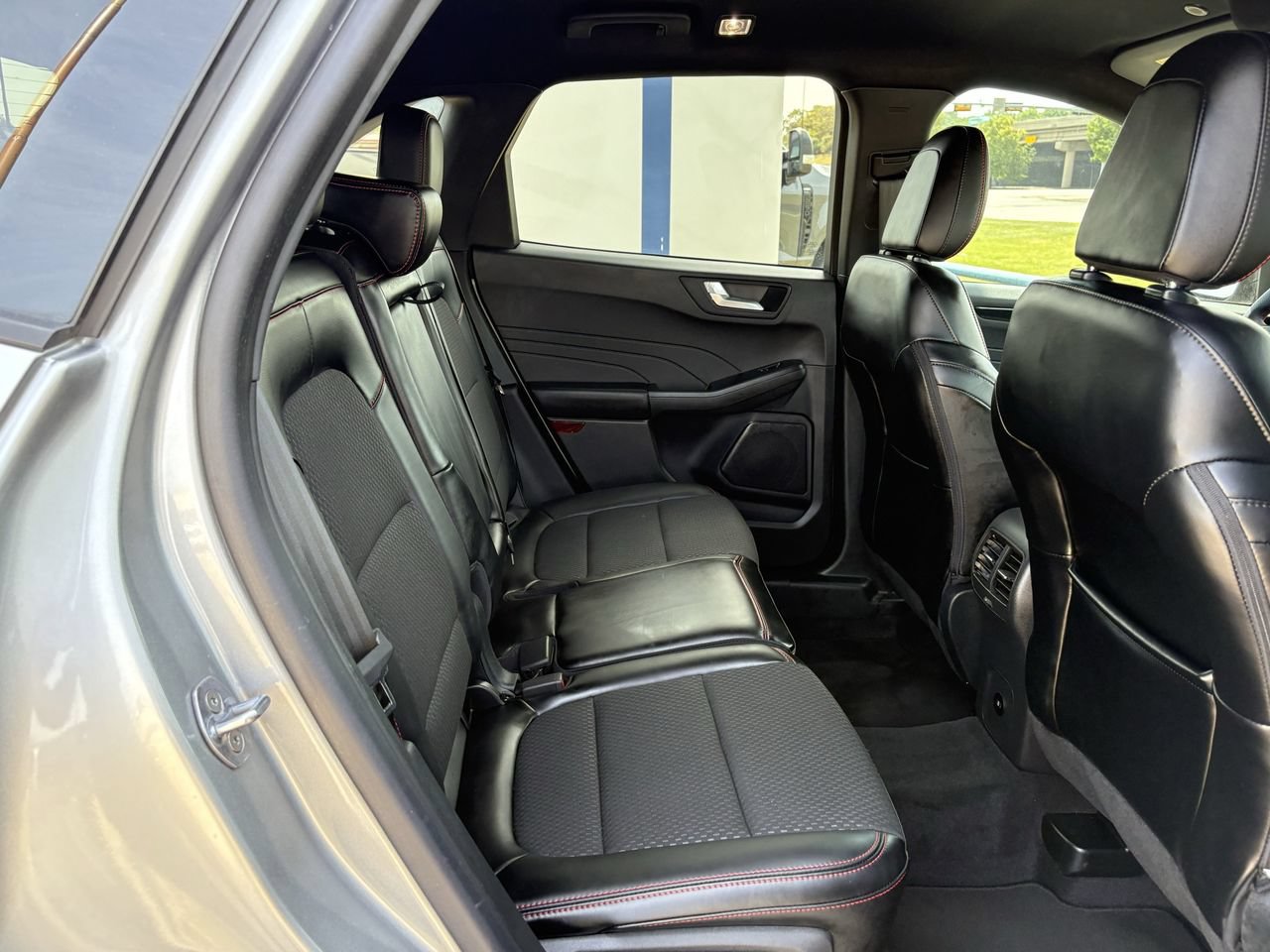 Used 2024 Ford Escape ST-Line w/ Tech Pack #1 FWD image 26