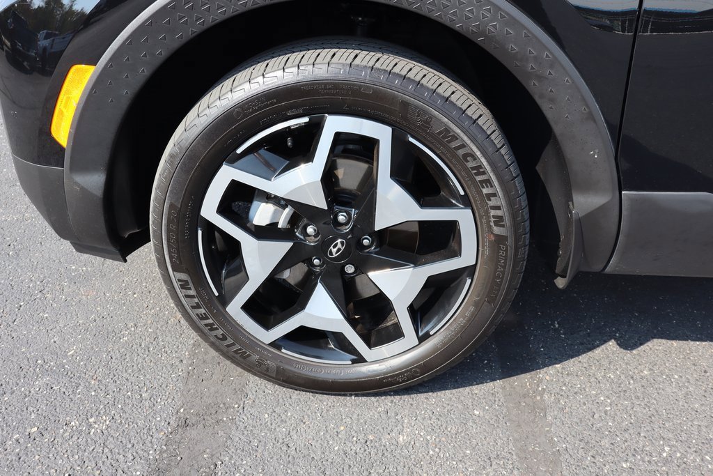 Used 2023 Hyundai Santa Cruz Limited image 38
