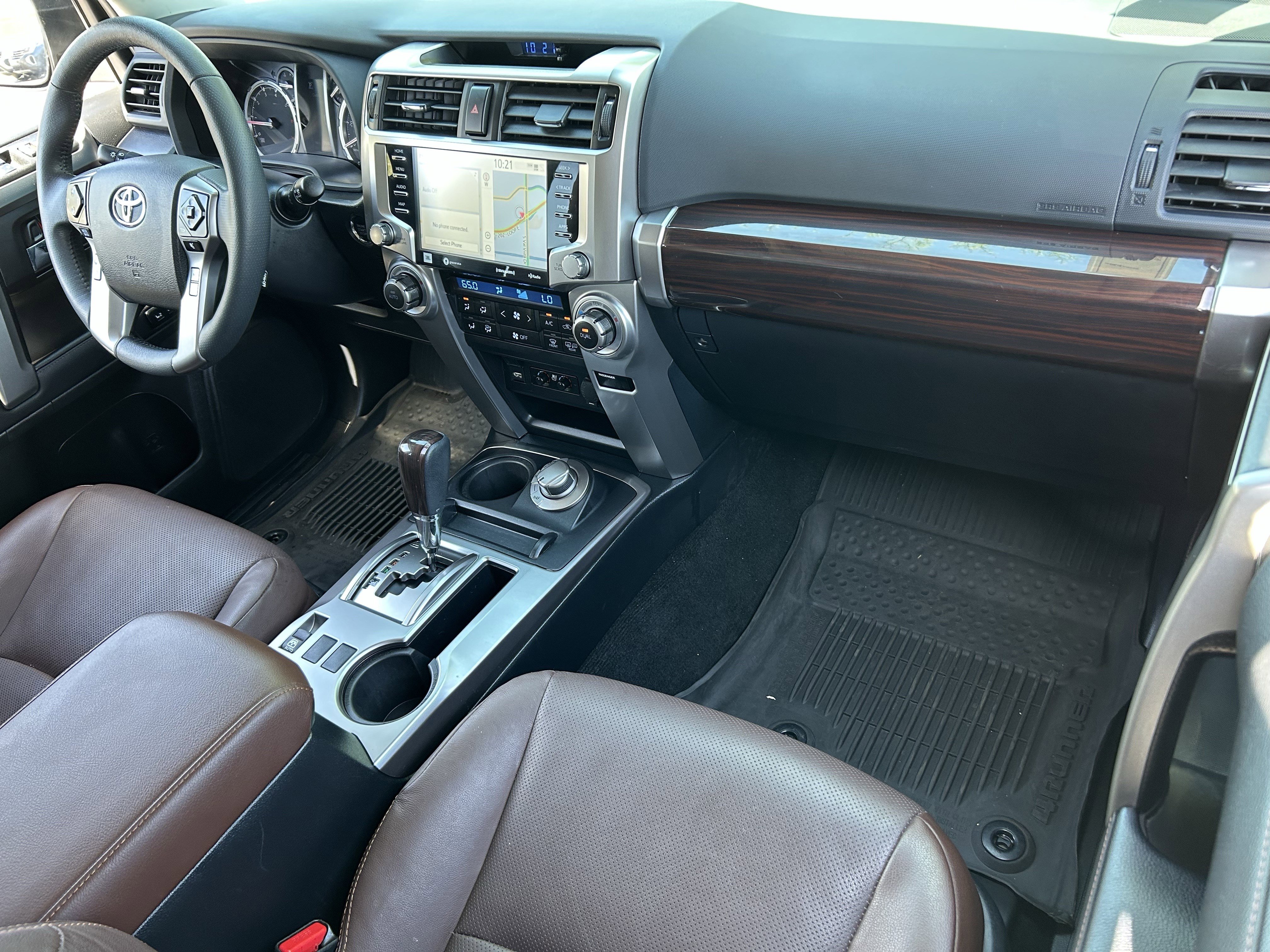 Used 2022 Toyota 4Runner Limited AWD/4WD image 10