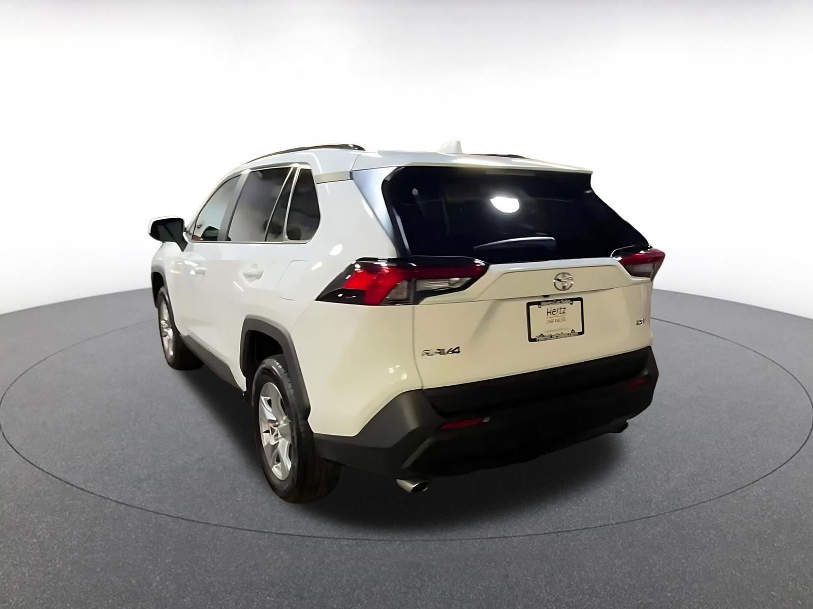 Used 2025 Toyota RAV4 XLE image 11