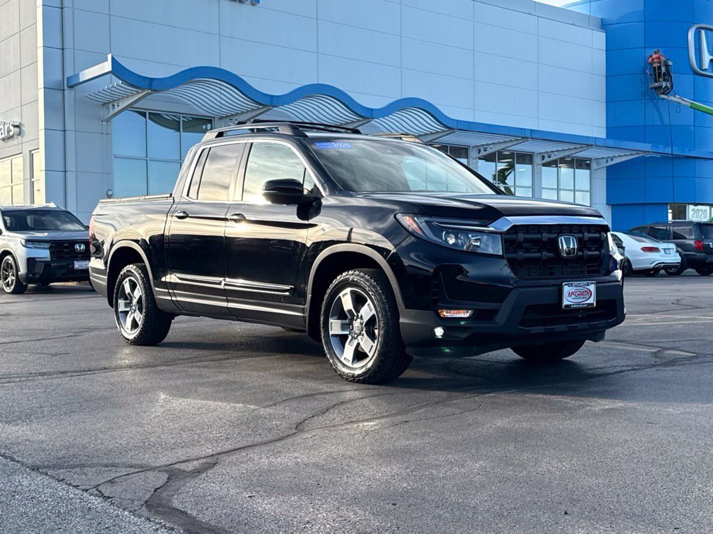 Certified 2025 Honda Ridgeline RTL image 3
