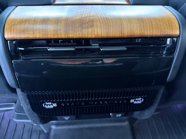 Used 2022 Jeep Grand Wagoneer Series III w/ Rear Seat Video Group 1 AWD/4WD image 30