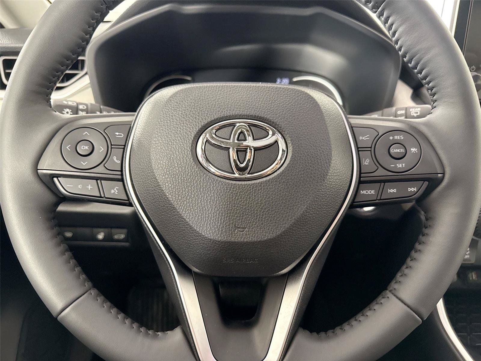 Used 2025 Toyota RAV4 XLE Premium w/ Weather Package AWD/4WD image 17