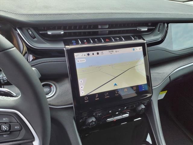 New 2024 Jeep Grand Cherokee Limited 4xe w/ Luxury Tech Group II image 17