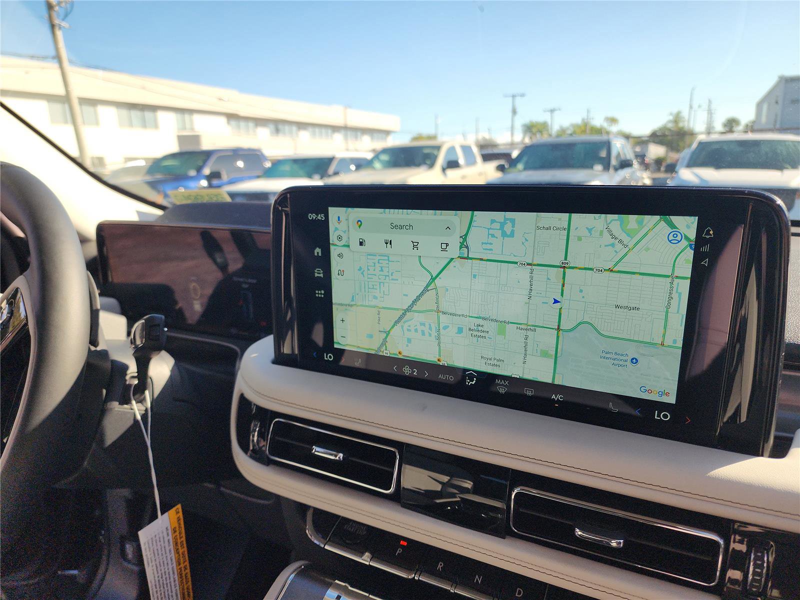 New 2026 Lincoln Aviator 2WD image 32