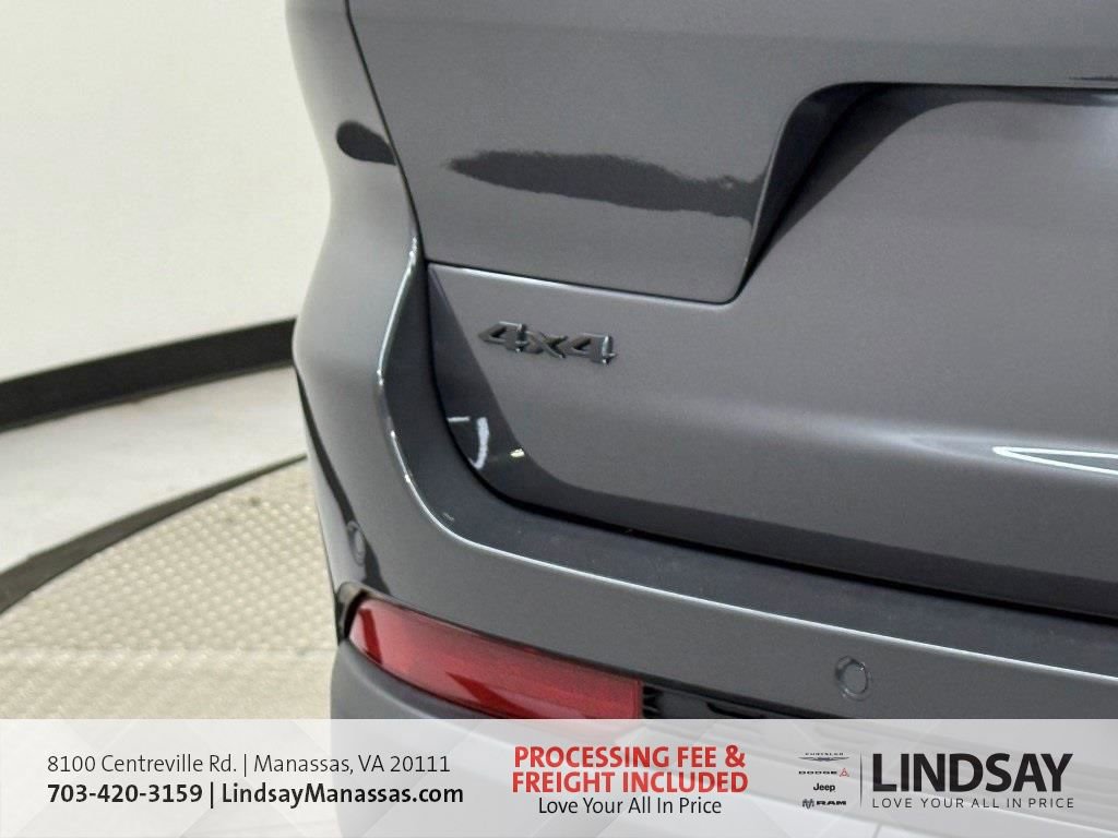 New 2025 Jeep Grand Cherokee L Limited w/ Luxury Tech Group II image 8