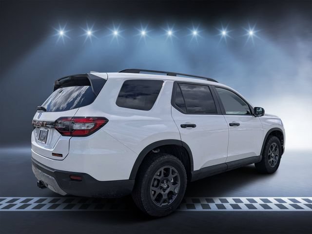 New 2026 Honda Pilot TrailSport image 3