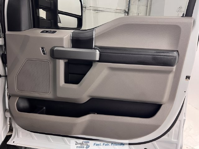 Used 2016 Ford F150 XLT AWD/4WD image 33