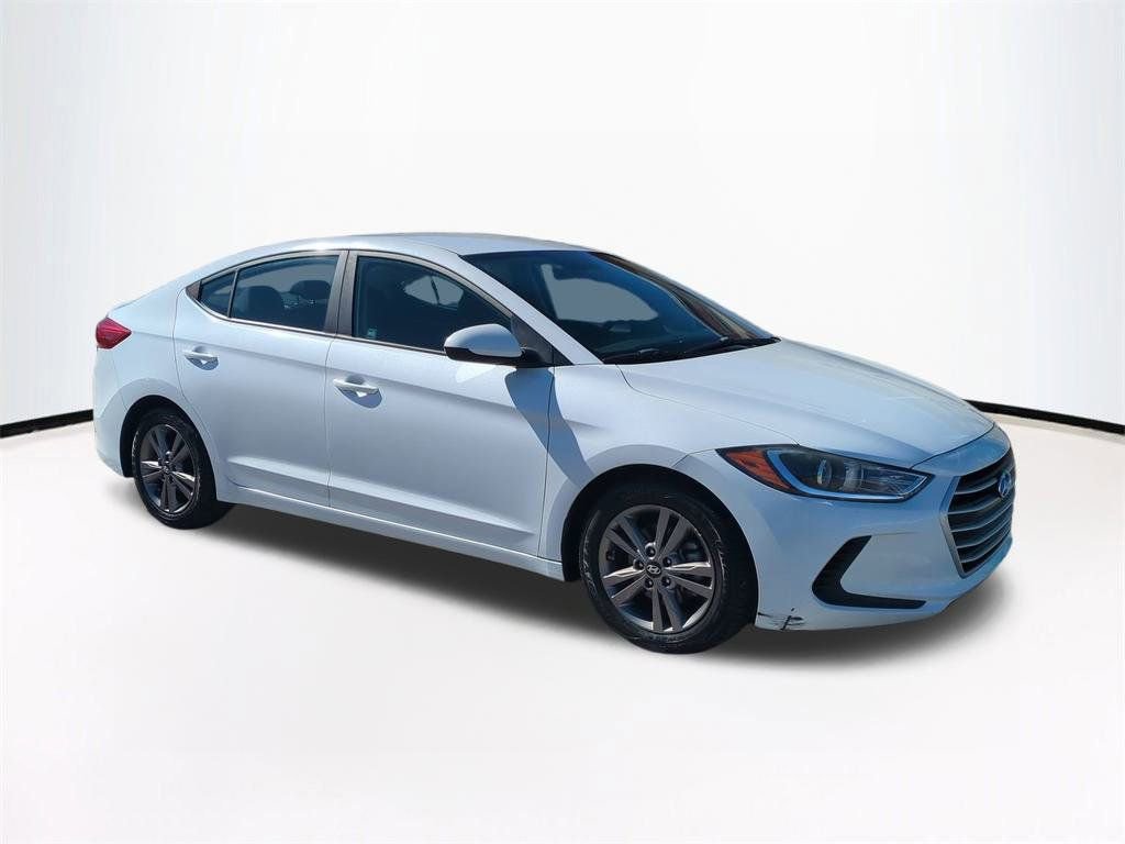 Used 2018 Hyundai Elantra SEL w/ Cargo Package image 2