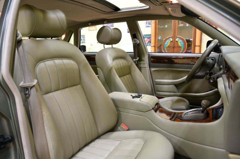 Used 1997 Jaguar XJ6 RWD image 54
