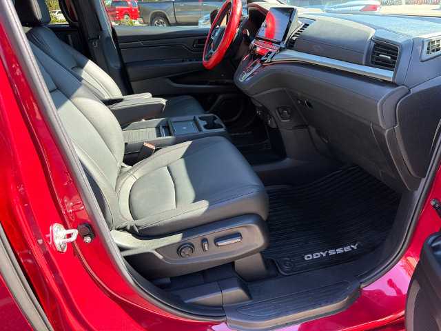 Used 2025 Honda Odyssey Sport-L image 13
