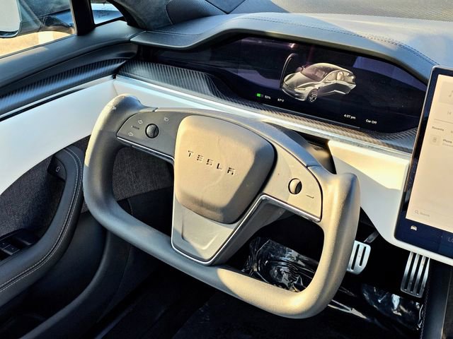 Used 2022 Tesla Model S Plaid image 28