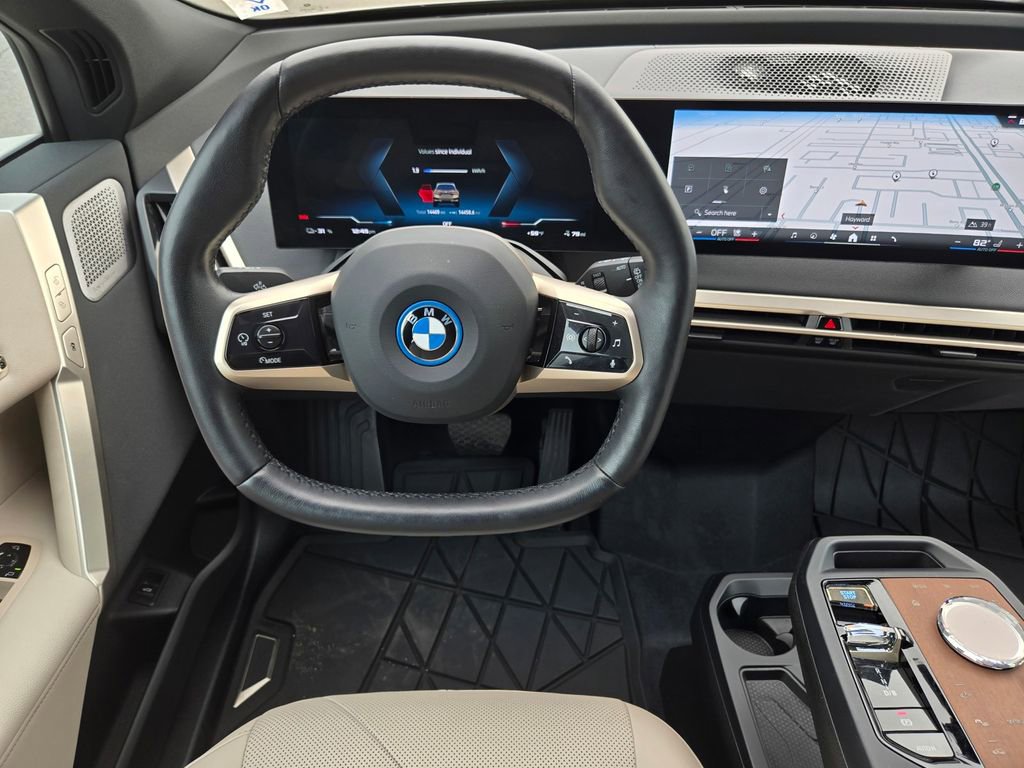 Used 2024 BMW iX M60 image 10