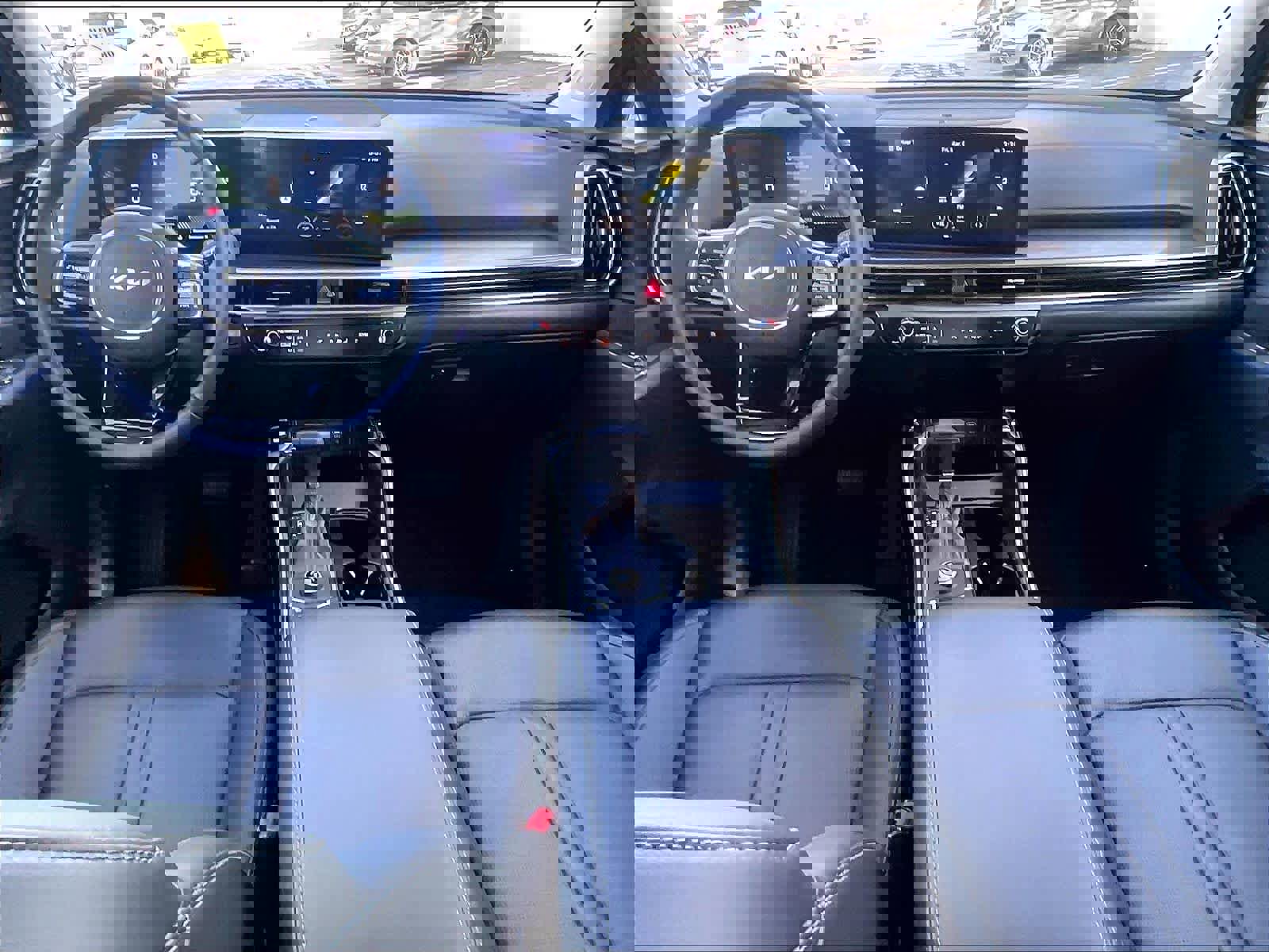 Used 2025 Kia Sorento S w/ Panoramic Sunroof Package image 17