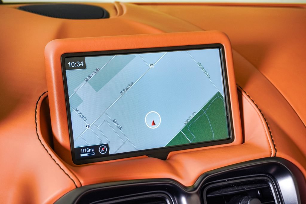 Used 2023 Aston Martin V8 Vantage Roadster RWD image 29