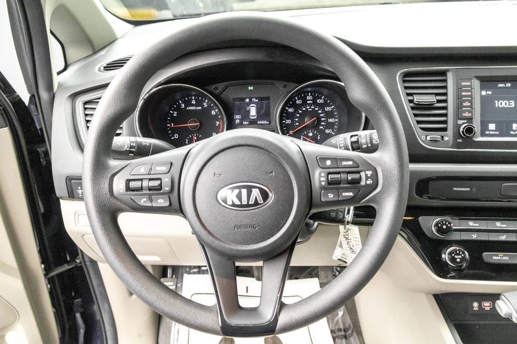 Used 2021 Kia Sedona LX image 18