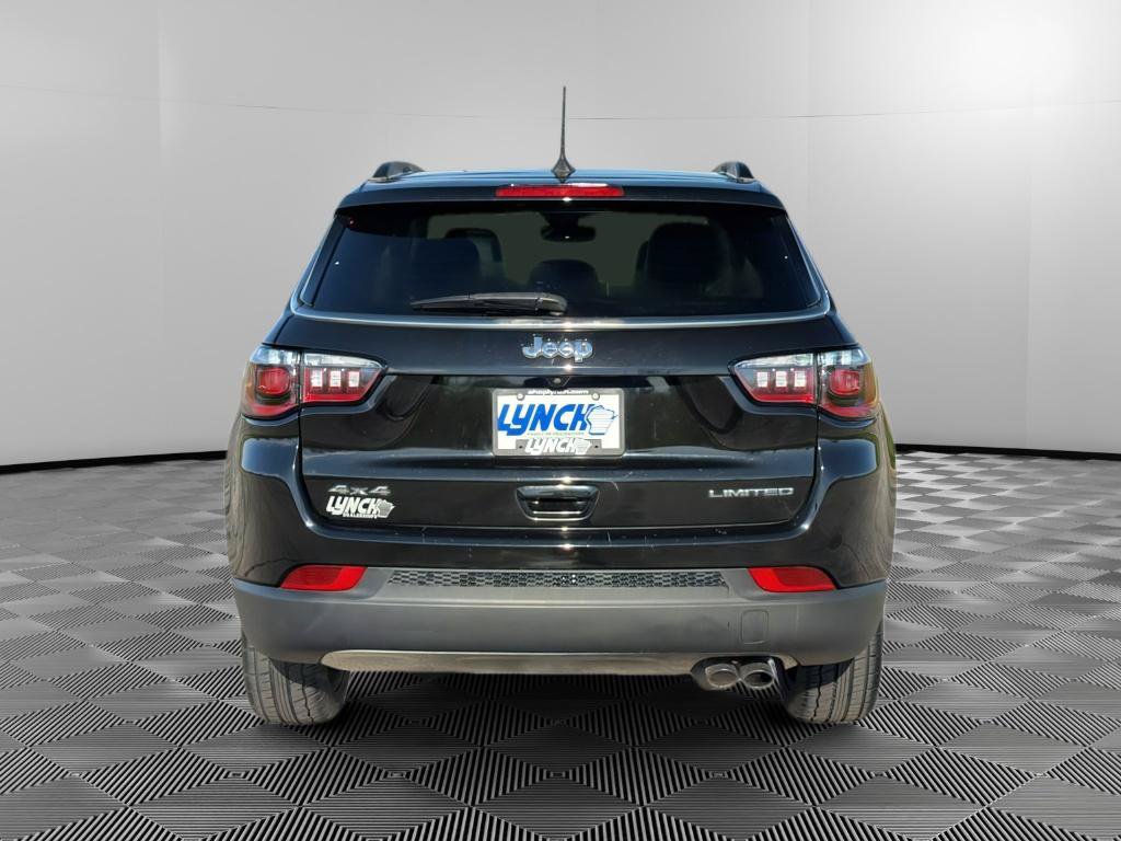 Used 2022 Jeep Compass Limited w/ Sun and Sound Group AWD/4WD image 3