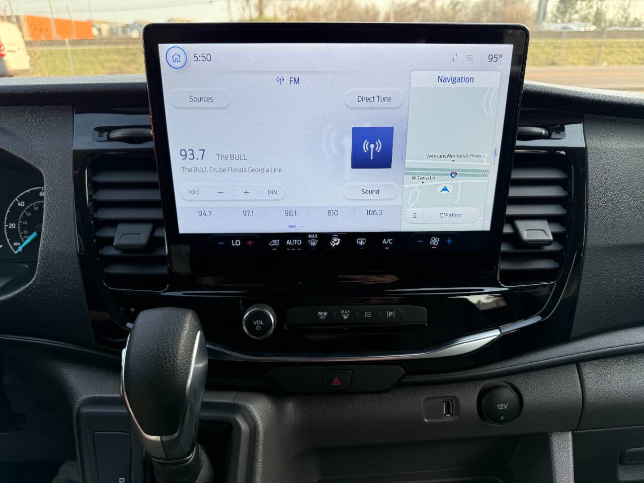 Used 2024 Ford Transit 350 XLT image 16