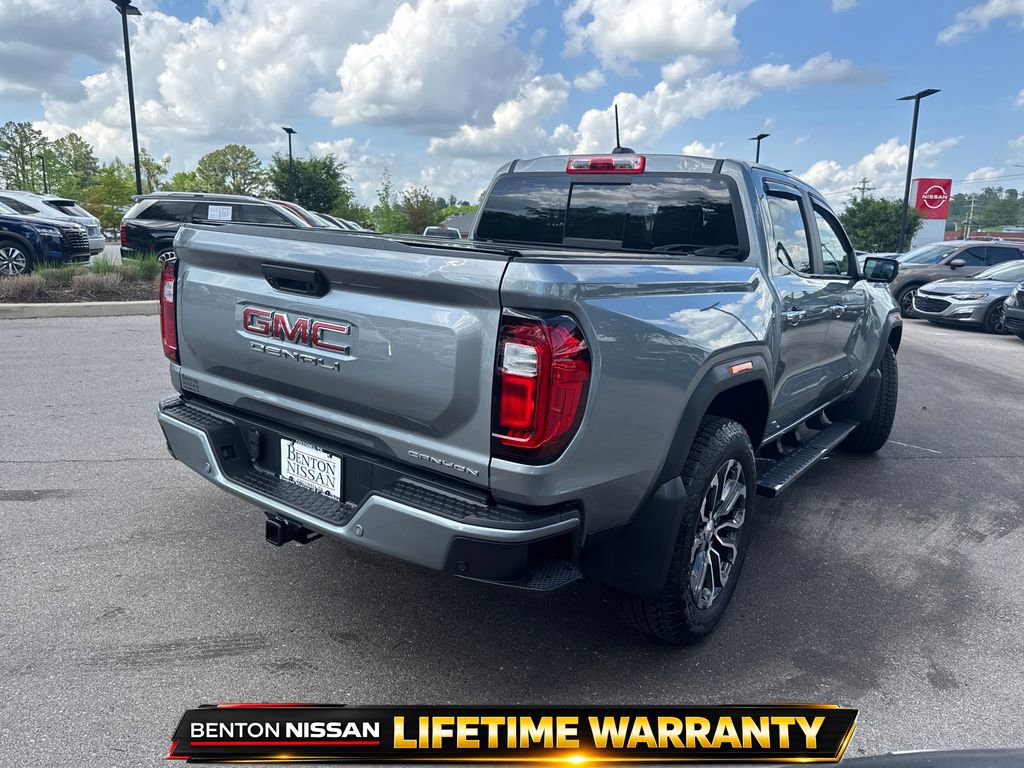 Used 2023 GMC Canyon Denali image 9