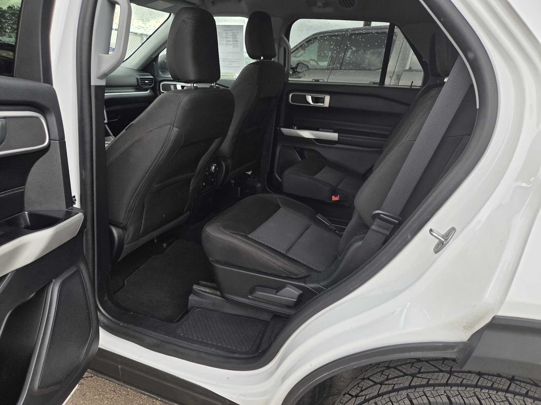 Used 2022 Ford Explorer XLT AWD/4WD image 10
