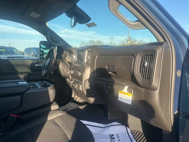 New 2026 Chevrolet Silverado 2500 Custom w/ Custom Convenience Package image 32