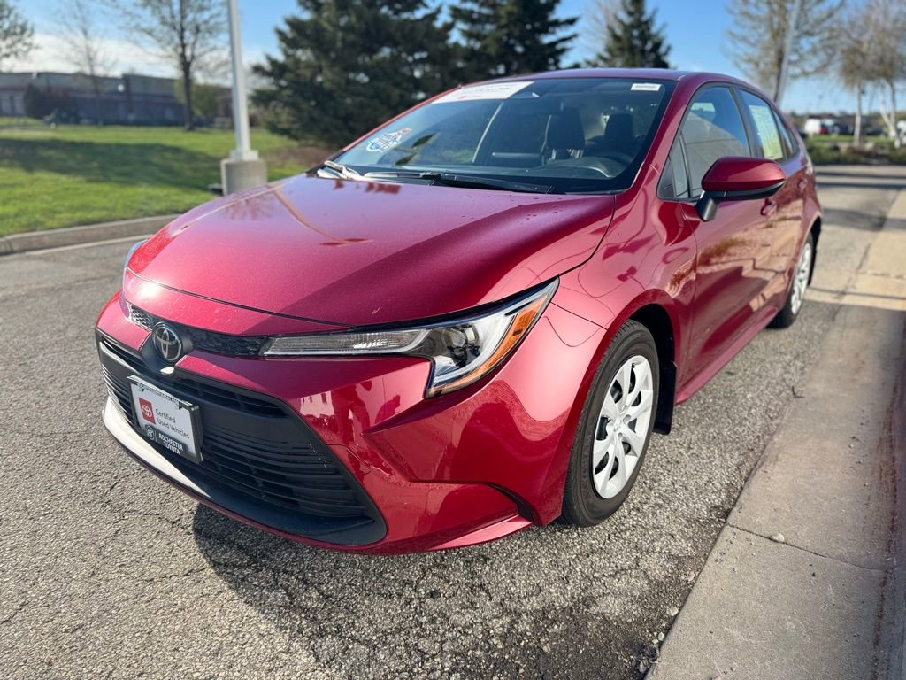 Used 2023 Toyota Corolla LE w/ Carpet Mat Package (TMS) FWD image 33