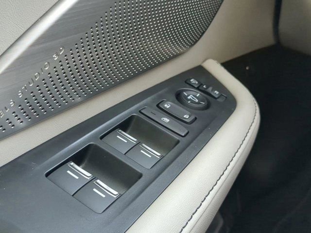 Certified 2026 Acura RDX SH-AWD w/ Advance Package image 21