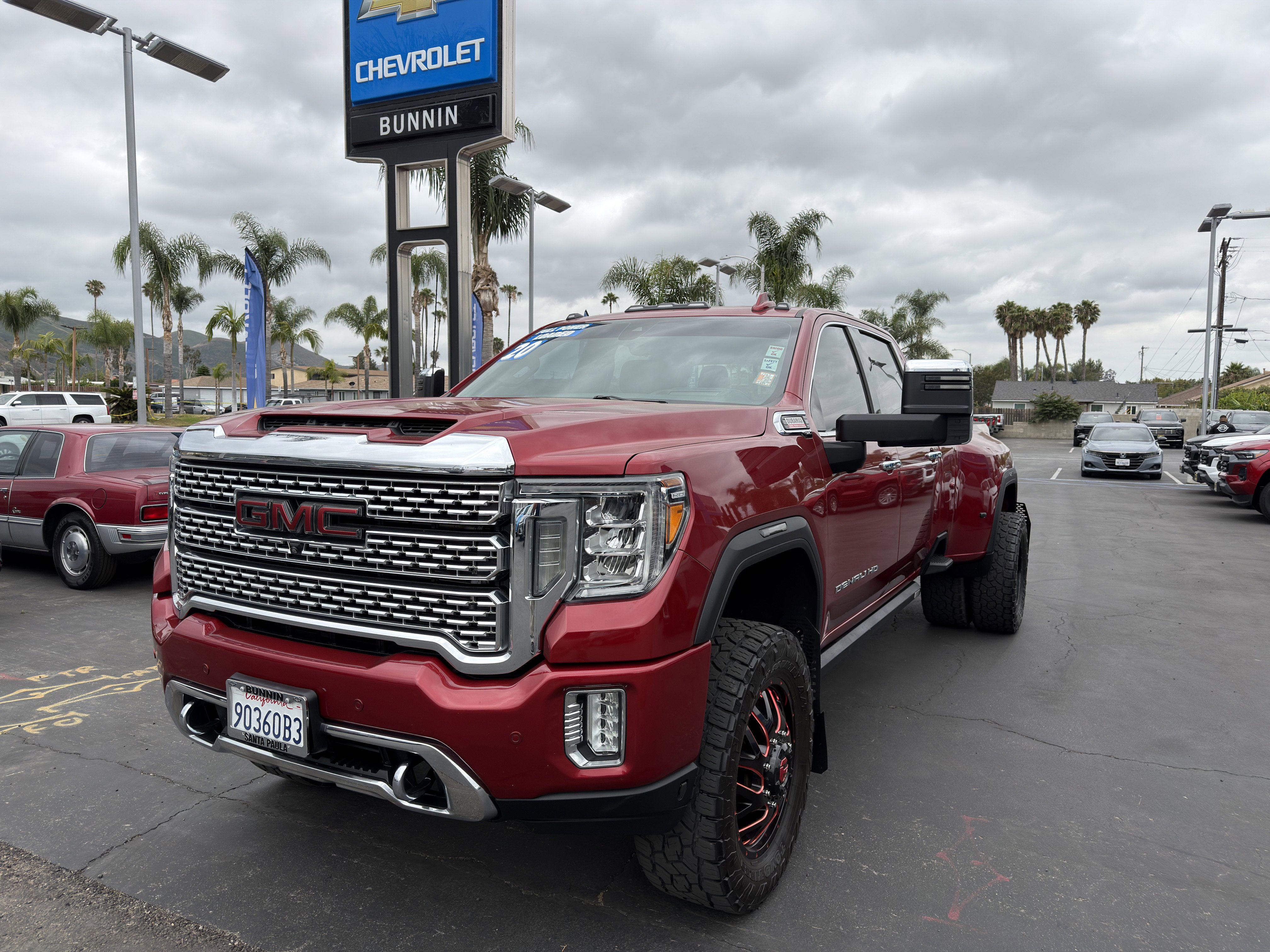 Used 2020 GMC Sierra 3500 Denali w/ Denali Ultimate Package AWD/4WD image 4