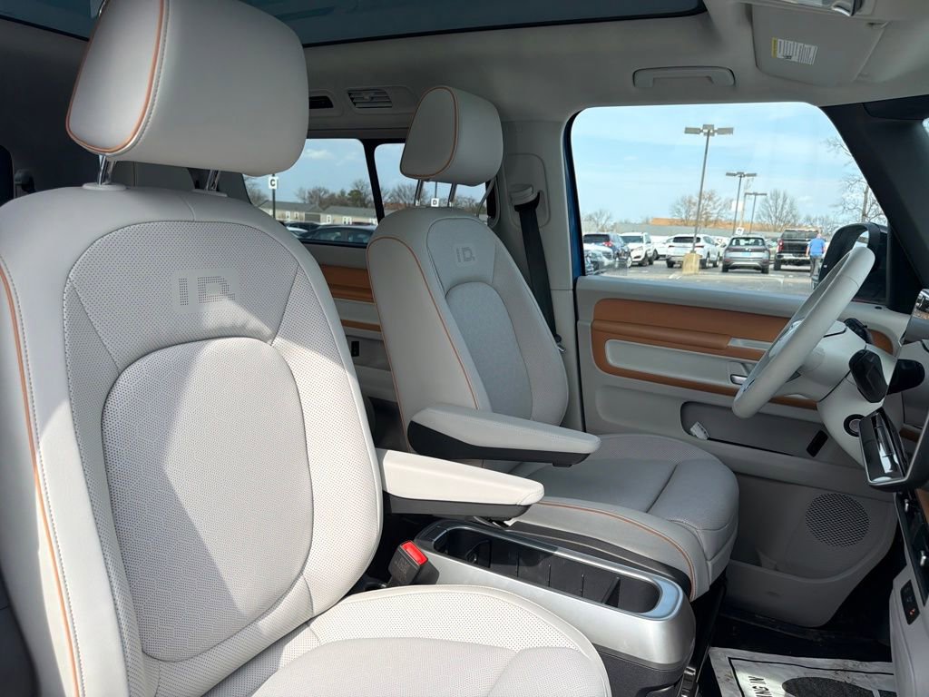 New 2025 Volkswagen ID. Buzz Pro S Plus image 34
