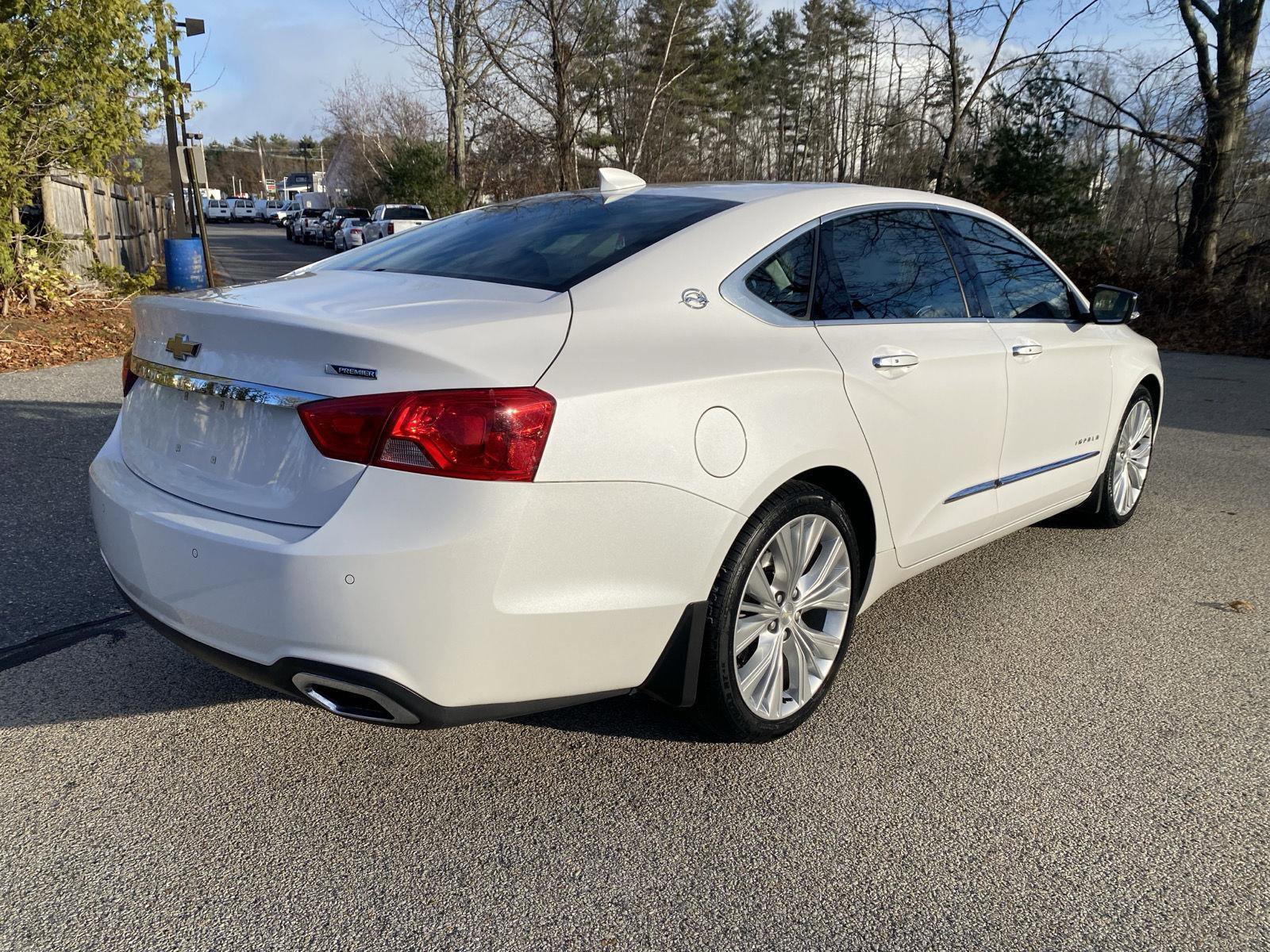 Used 2019 Chevrolet Impala Premier w/ Premier Confidence Package image 7