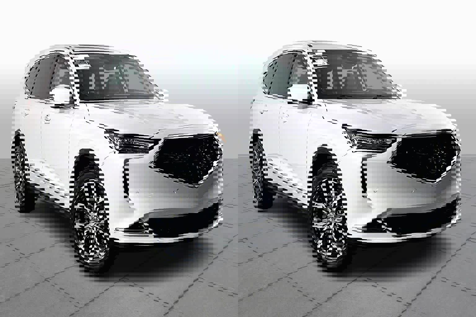 Used 2023 Acura MDX SH-AWD w/ Technology Package image 2