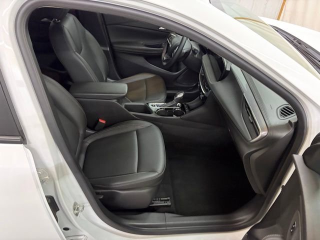 Used 2024 Buick Encore GX Sport Touring AWD/4WD image 19