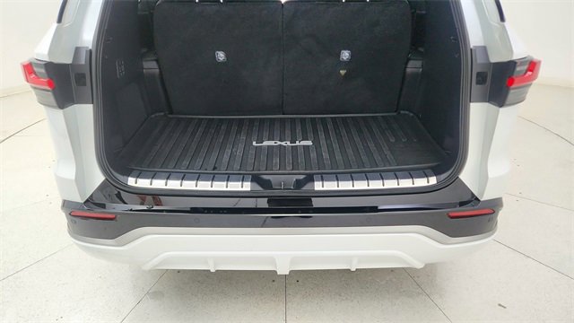 Used 2024 Lexus TX 500h AWD w/ Technology Package image 14