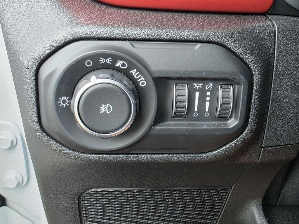 Used 2021 Jeep Wrangler Unlimited Rubicon AWD/4WD image 27