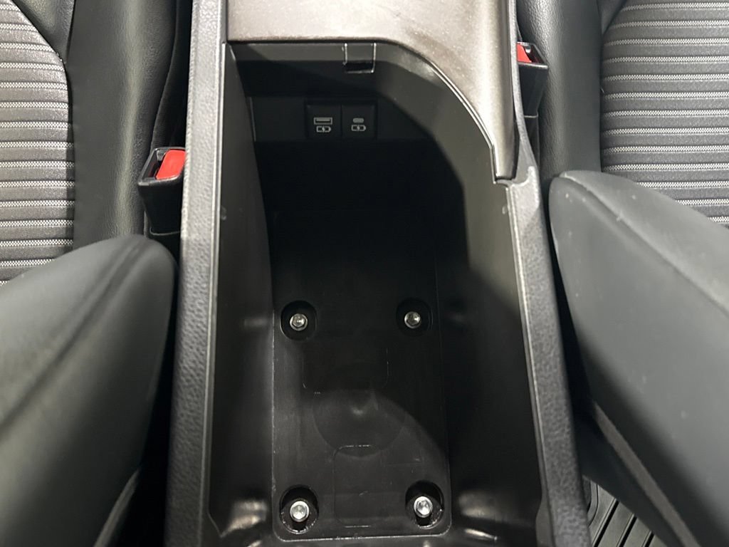 Used 2024 Toyota Camry SE FWD image 26