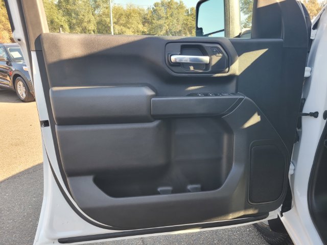 Used 2022 Chevrolet Silverado 2500 Custom w/ Custom Value Package AWD/4WD image 16