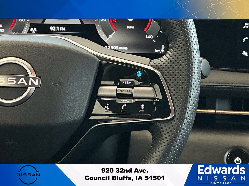 Used 2025 Nissan Ariya FWD image 16