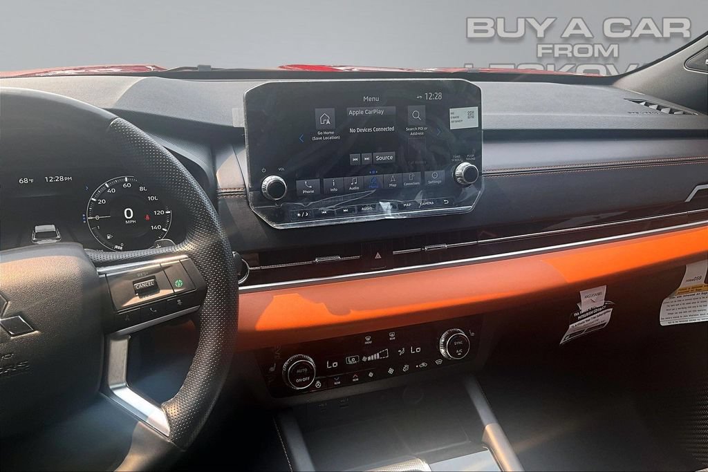 Used 2024 Mitsubishi Outlander SEL AWD/4WD image 6