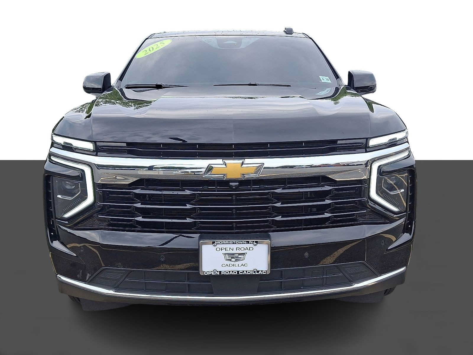 Used 2025 Chevrolet Tahoe LS AWD/4WD image 2
