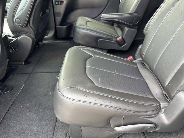 New 2026 Chrysler Pacifica Select image 10