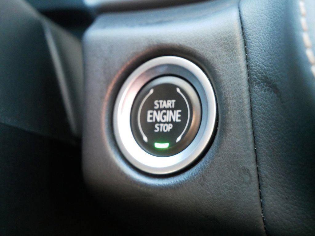 Used 2023 GMC Yukon XL AT4 w/ AT4 Premium Plus Package AWD/4WD image 28