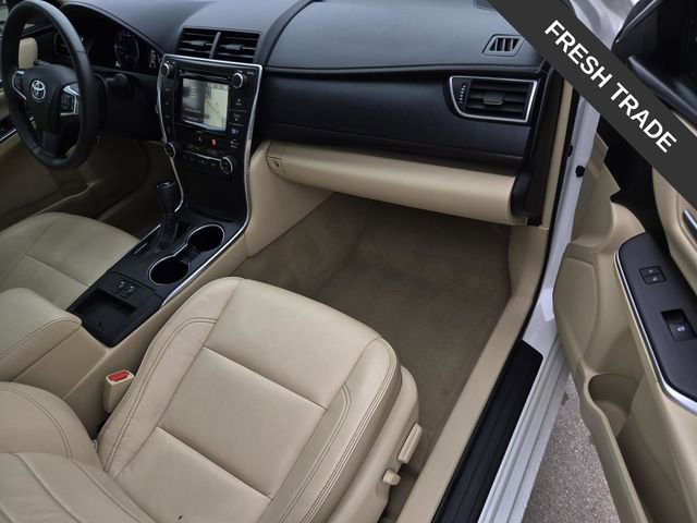 Used 2017 Toyota Camry XLE w/ Moonroof Package FWD image 7