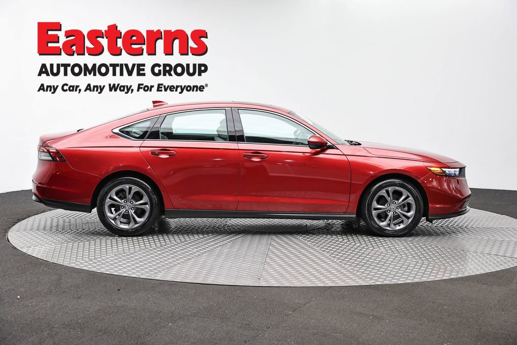 Used 2023 Honda Accord EX image 4