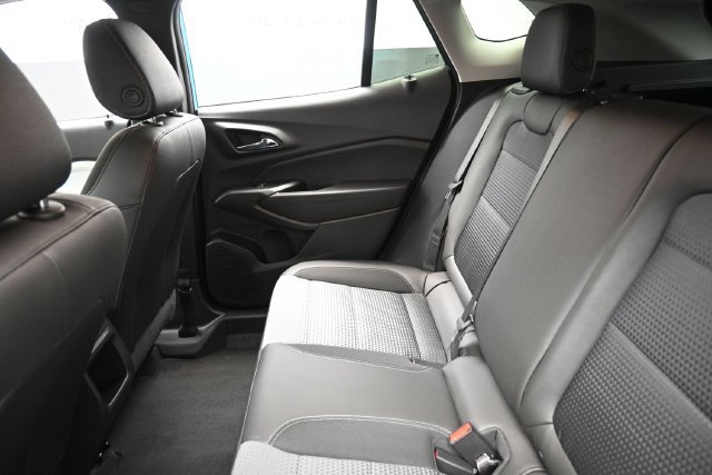 Used 2026 Chevrolet Trax LT w/ LT Convenience Package FWD image 22