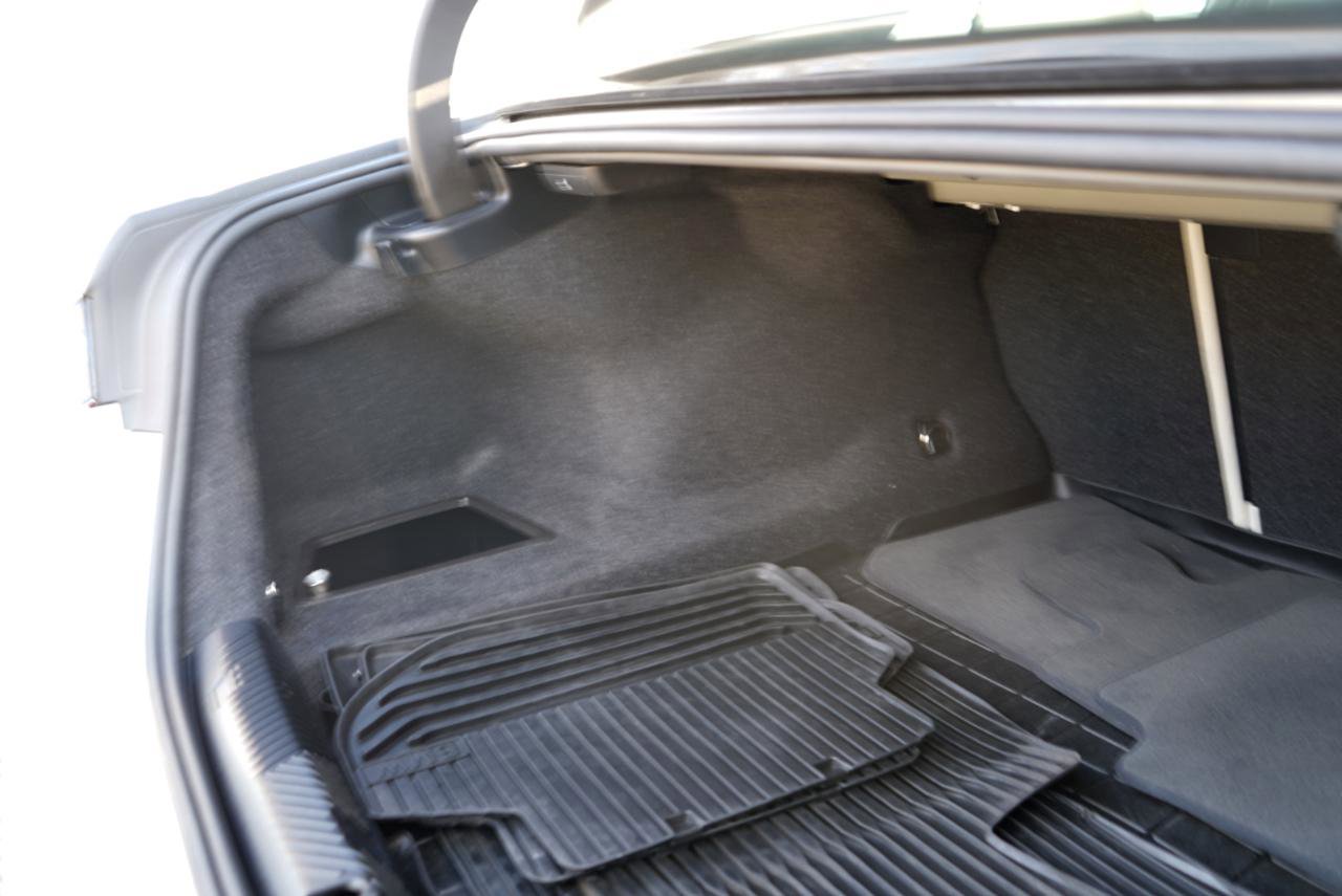 Used 2024 BMW 530i xDrive 530i xDrive Sedan w/ Convenience Package image 50